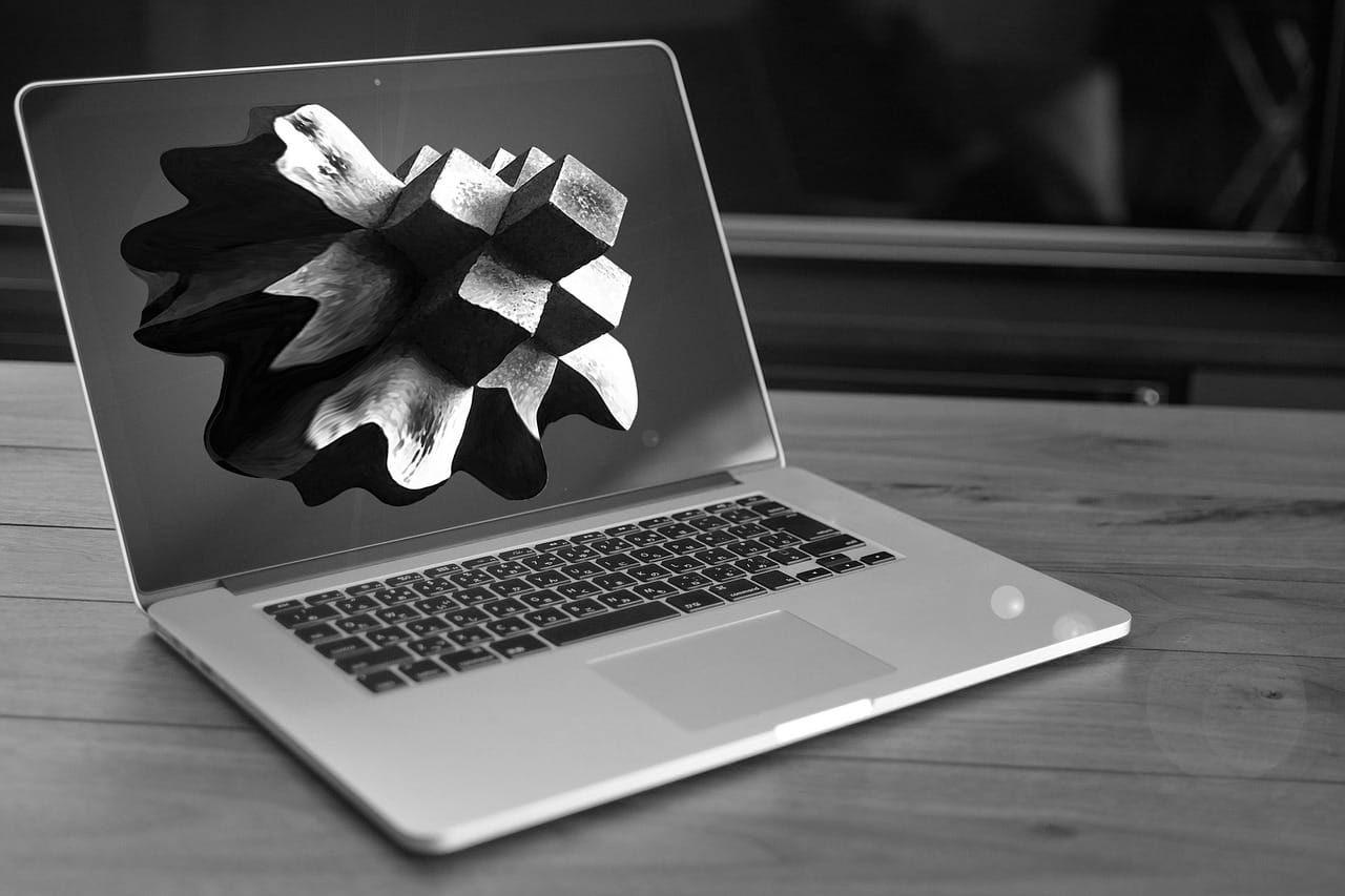 Ranking silników komentarzy na blog – Disqus vs. Isso vs. Hyvor computer-1210791_1280